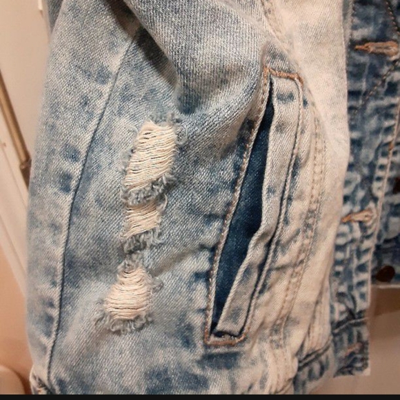 Mudd women's denim jeans destress jacket . Size large - Picture 6 of 12